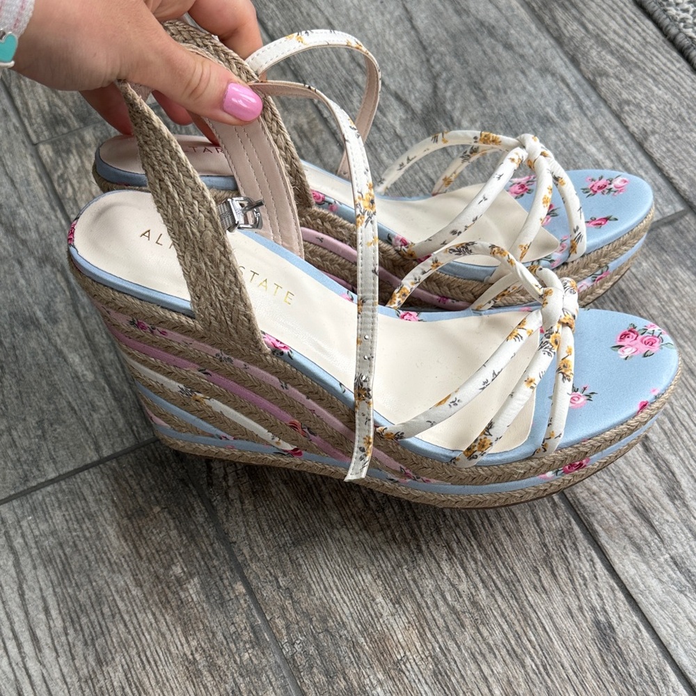 Altar’s State Addeline Wedges